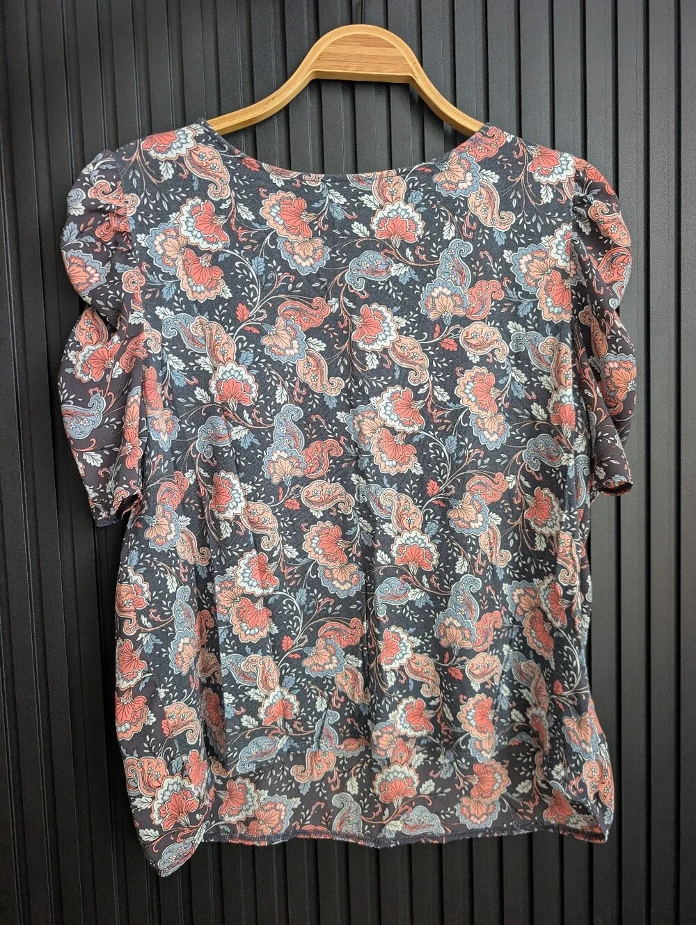 LOFT women's blouse with a whimsical floral + Paisley Pattern Size L